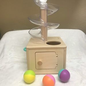 LOVEVERY: Slide and Seek Ball Drop